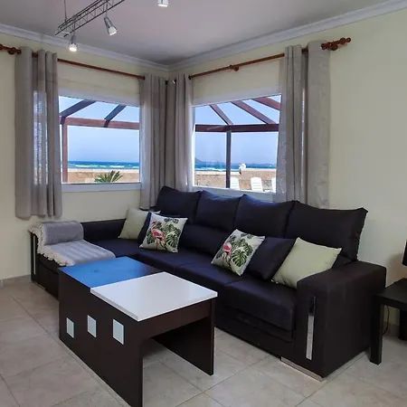 El Castillito, Beachfront