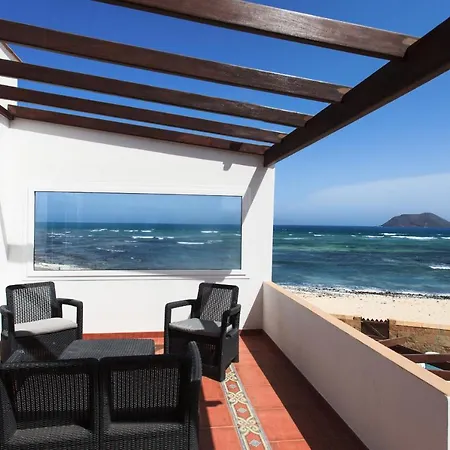 El Castillito, Beachfront